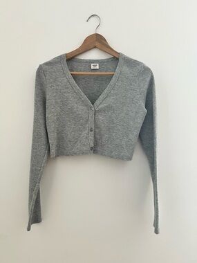 Sunday Best Cropped V-Neck Button Top